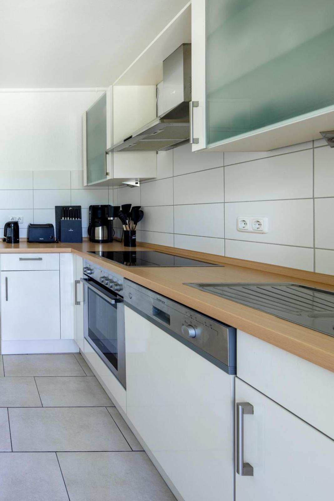 Ferienwohnung Liegeplatz Wilhelmshaven Exterior photo